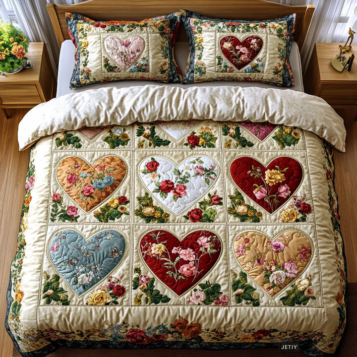 3-Piece Quilted Bedspread Set - Patchwork Hearts